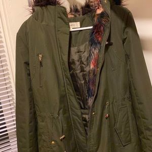 Womens jacket XS. Excellent condition. Very nice. Warm
